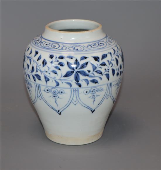 A Chinese late Ming blue and white baluster vase height 14cm